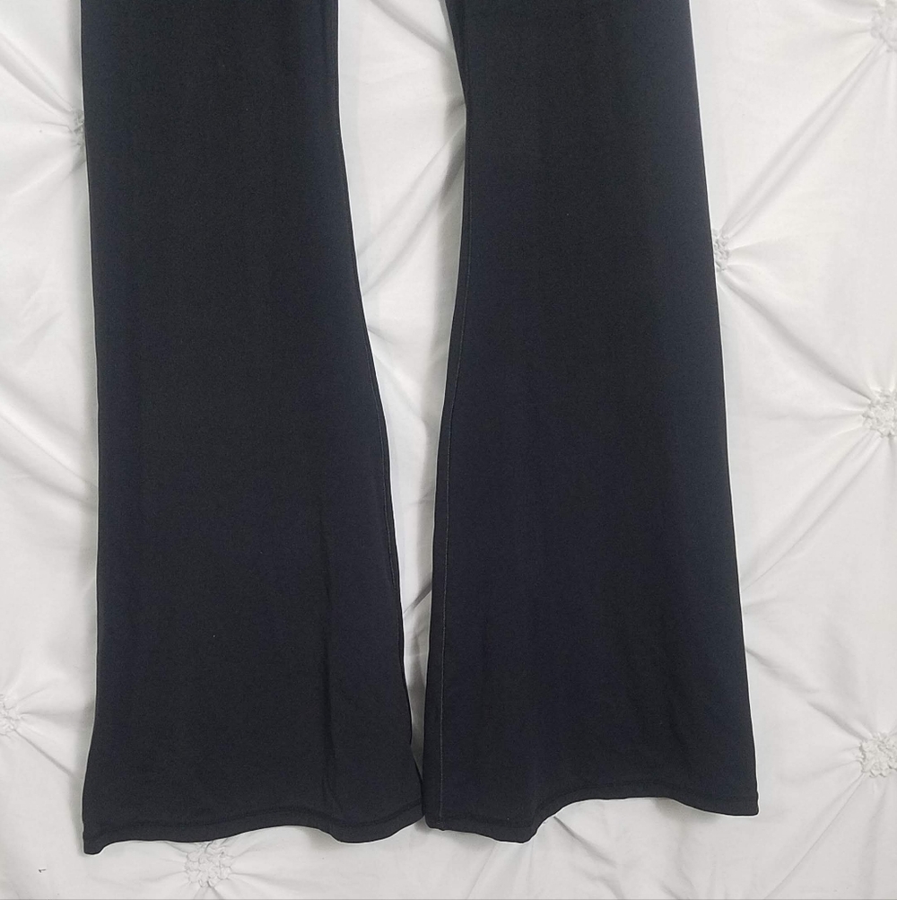 Sunzel Cross Waist Black Flared Legging - Picture 5 of 7